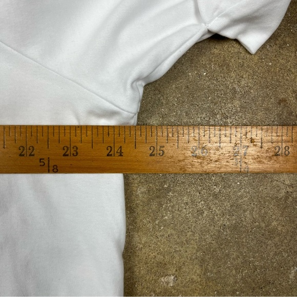 Isaac Mizrahi Live white tee with cuffed arm - Picture 4 of 5